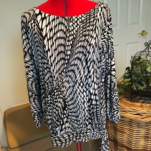 Chico’s Black & White Women’s Long Sleeve Top